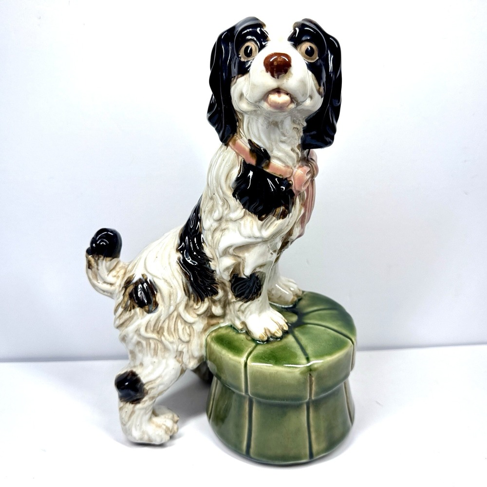 Staffordshire Style King Charles Spaniel Dog Figurine On Ottoman 12 Inch